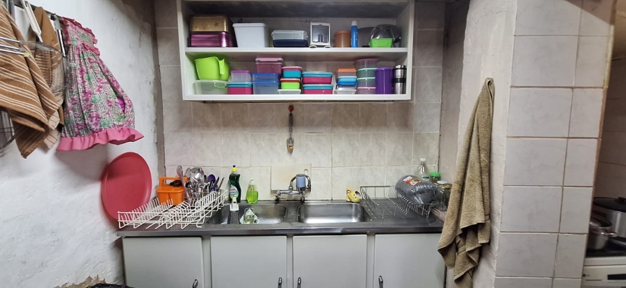 6 Bedroom Property for Sale in Rustenburg Rural North West